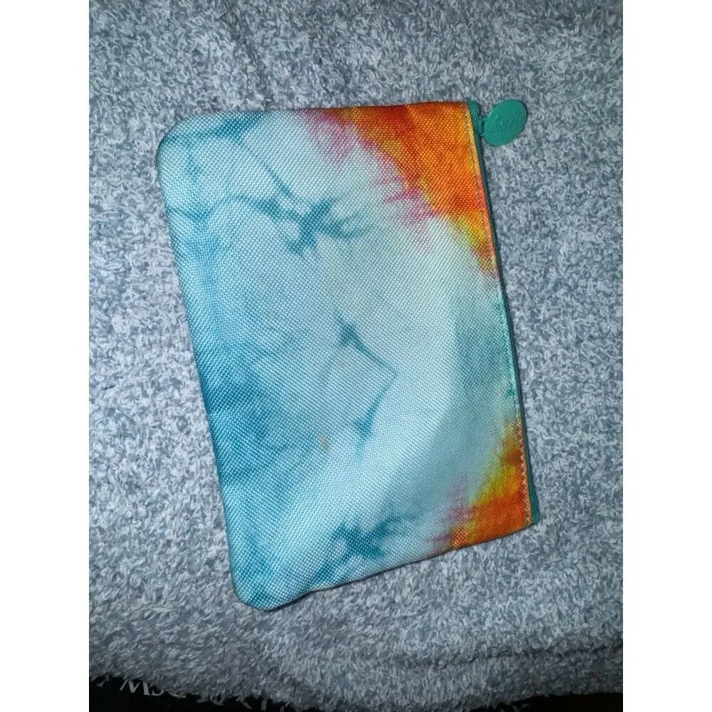 Ipsy glam bag used stains B22